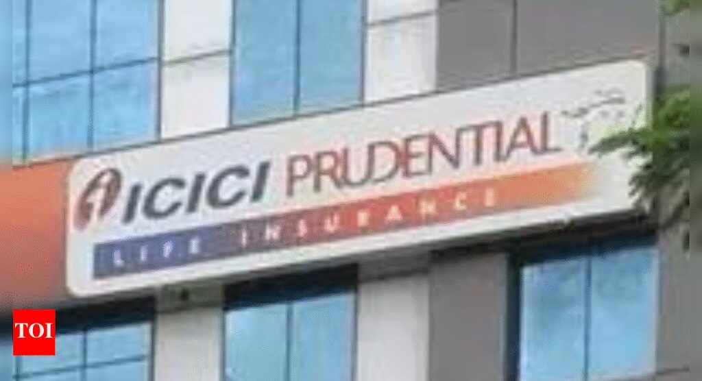 ICICI Prudential Mutual Fund plans Rs 10k crore IPO, Prudential to sell 10% ICICI Prudential Mutual Fund plans Rs 10k crore IPO, Prudential to sell 10%