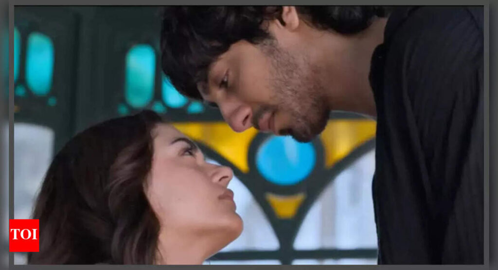 Saiyaara box office day 7: The Ahaan Panday-Aneet Padda starrer surpasses Rocky Aur Rani Kii Prem Kahani with Rs 170 crore collection |