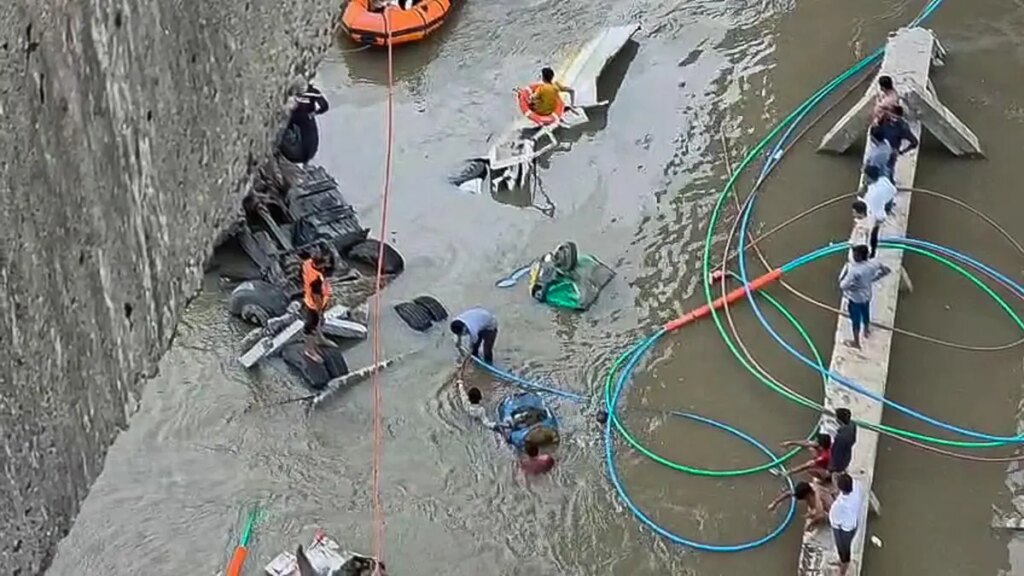 Gujarat Gambhira bridge collapse: Two more bodies recovered, death toll rises to 13