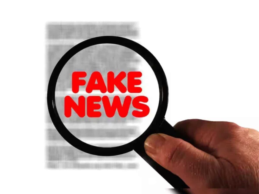 PIB Fact Check: No health warnings for samosas & jalebis, claims are fake