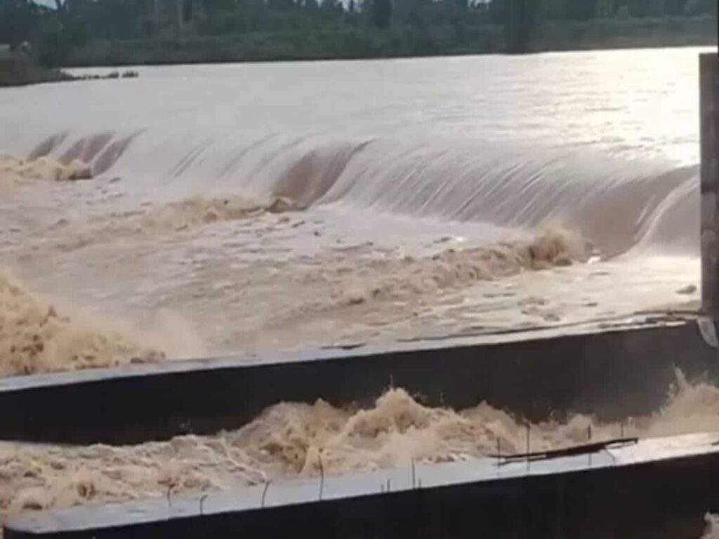 Flood threat in Northern Odisha, Government closely monitoring 3 rivers