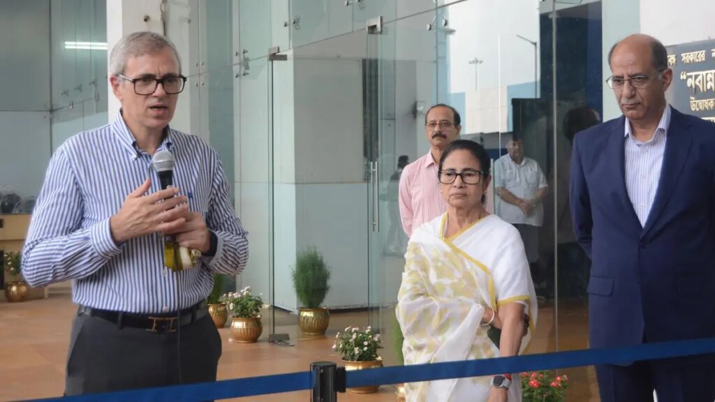 Omar Abdullah says tourism “bouncing back” in J&K, invites Mamata to visit