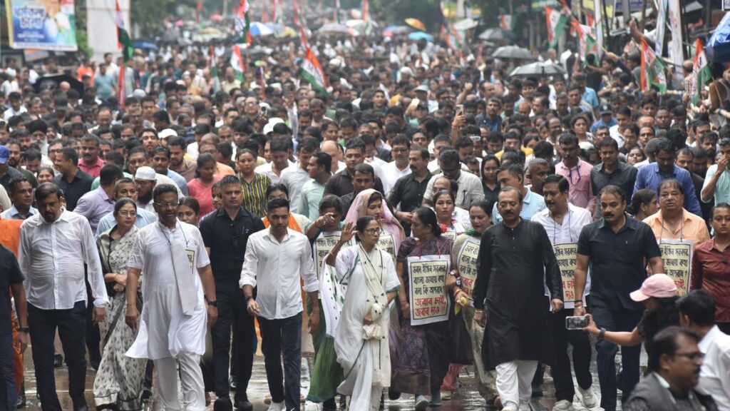 Mamata Banerjee warns BJP of ‘dire consequences’ if it does not stop its ‘policy of harassing’ Bengali-speaking people