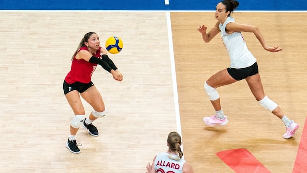 Canadian women lose 5-set heartbreaker to host Americans in Volleyball Nations League