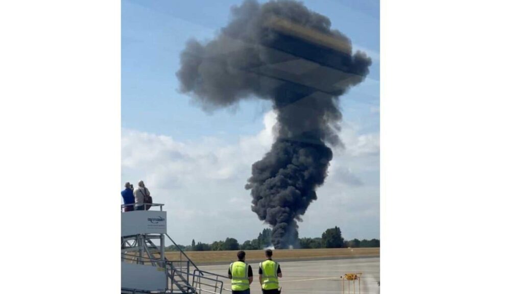 Plane crashes at London Southend Airport LIVE: Airport in Essex closed, all flights cancelled
