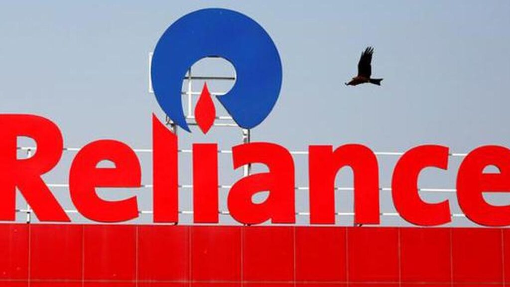MCap of six of ten most valued firms drops by ₹2.22 lakh crore; Reliance biggest laggard
