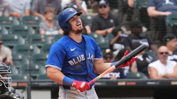 Blue Jays fall short of matching franchise’s all-time win streak in loss to White Sox