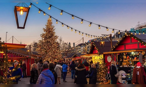 Tariff uncertainty could lead to an expensive Christmas in US, with fewer choices for shoppers