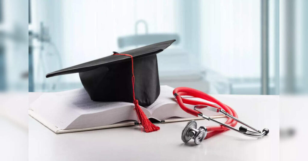 Government's Ambitious Integrated MBBS-Ayurveda Degree Faces Obstacles, ETHealthworld