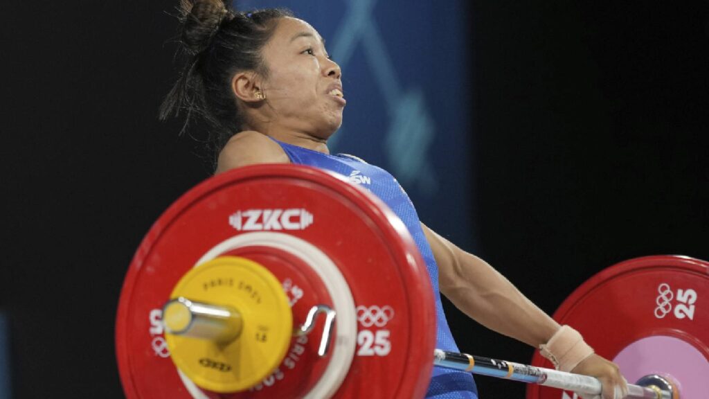 Mirabai Chanu’s comeback trail: Change in snatch technique, challenge of ageing body, new weight category | Sport-others News