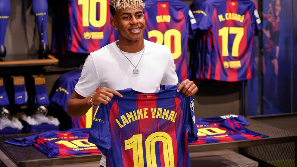 From No 19, Yamal moves to No 10 | Football News