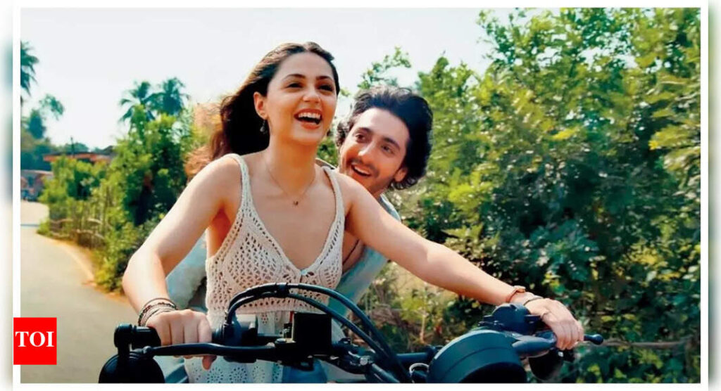 Mohit Suri, Ahaan Panday and Aneet Padda’s ‘Saiyaara’ survives the box office storm of Rajinikanth’s ‘Coolie’ and Hrithik Roshan’s ‘War 2’, mints Rs 1.9 crore in last four days | Hindi Movie News