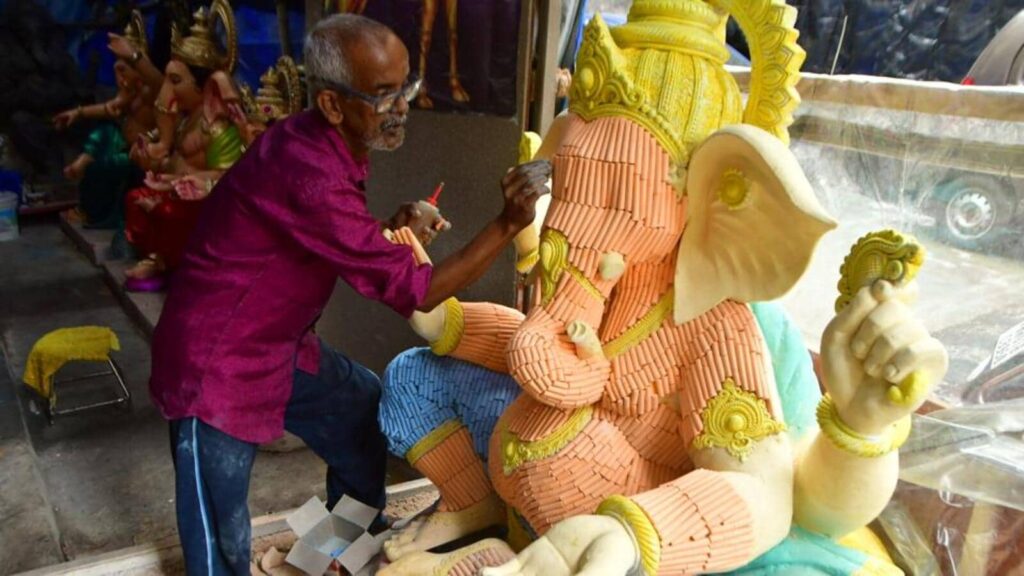 Ban on heavy vehicles on Mumbai-Goa highway during Ganeshotsav | Mumbai news