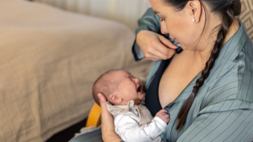 New to breastfeeding? Gynac shares 10 tips every new mother should know | Health