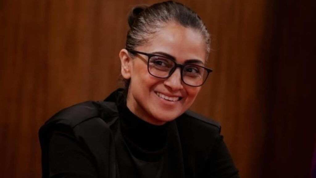 Simran says Bollywood isn't aware of her work despite 30 years in films; is paid 1/10th of what she gets in South