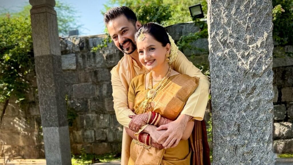 Original Gopi bahu, Giaa Manek gets married to actor Varunn Jain, turns off comments on wedding post on Instagram