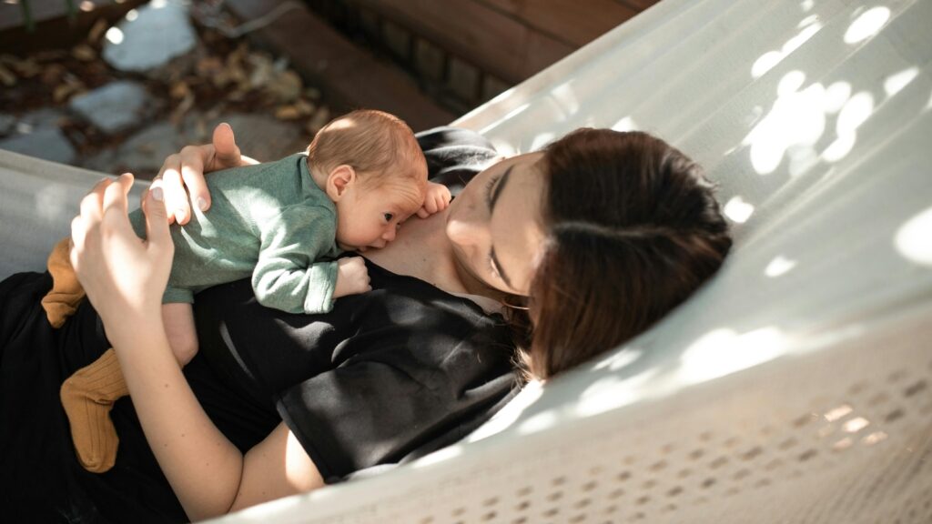 Can breastfeeding lead to infections? Gynaecologist shares symptoms, prevention tips for new moms | Health