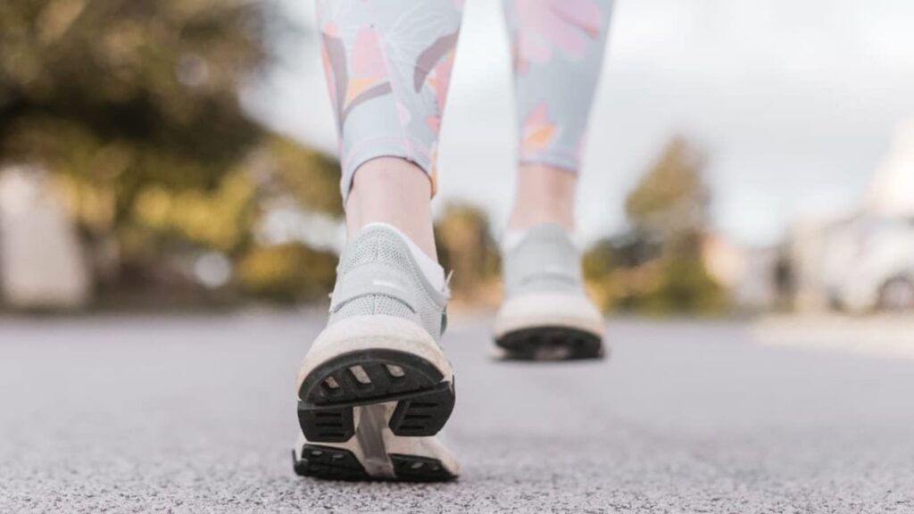 Just 15 minutes of brisk walking a day may cut death risk by 20%, study finds | Health