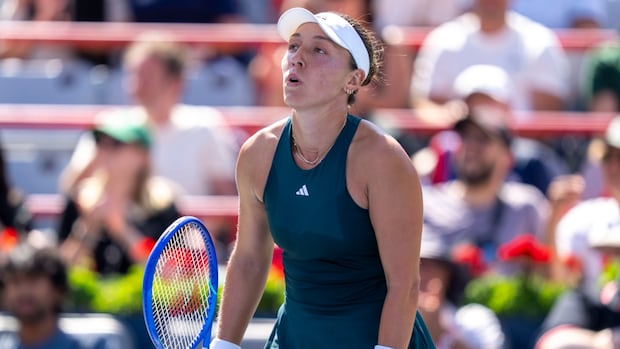 Defending champ Pegula ousted from National Bank Open, Osaka moves into 4th round