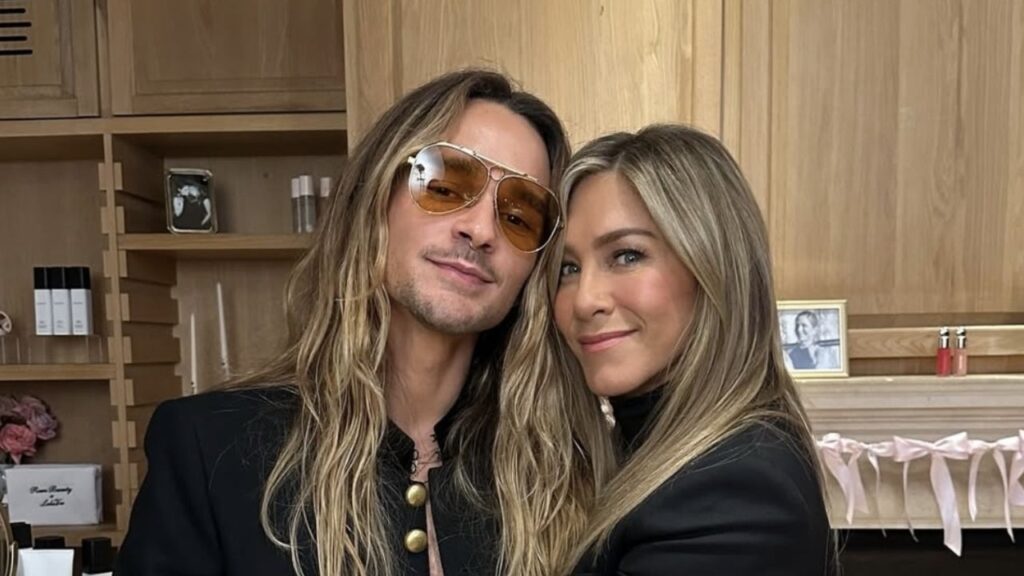 Travis Ogletree Shares How to Get His Jennifer Aniston-Inspired California Highlights No Matter Your Location