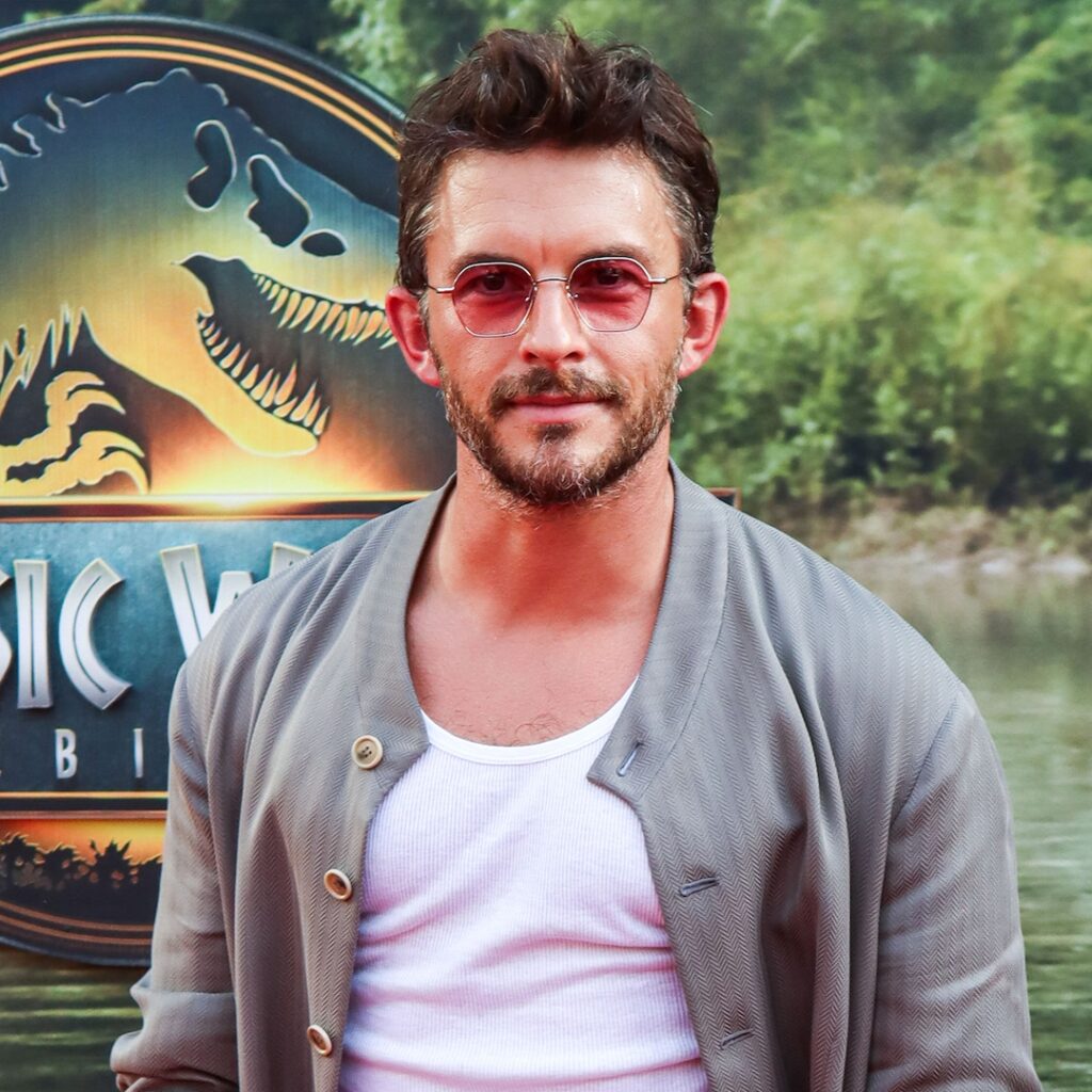 Jonathan Bailey Announces Break From Acting