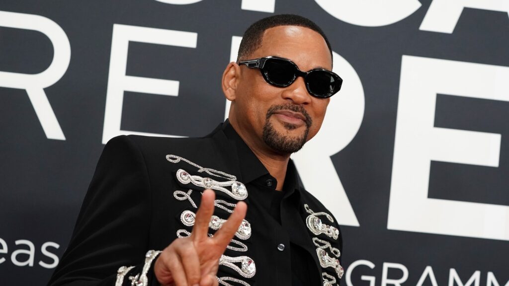Will Smith claps back at AI concert backlash by performing for a crowd of cats | Hollywood