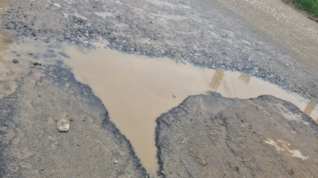 Bengaluru’s ‘nationalist pothole’ goes viral: Crater stuns citizens on Panathur-Balagere road