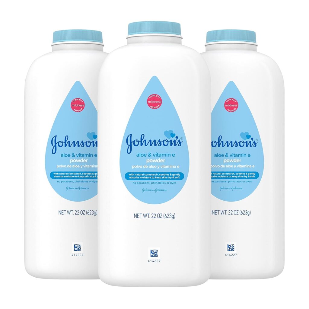 Johnson's Baby Powder with Naturally Derived Cornstarch, Aloe & Vitamin E for Delicate Skin, Hypoallergenic, Free of Parabens, Phthalates & Dyes for Gentle Baby Skin Care, 22 oz, 3 Pack
