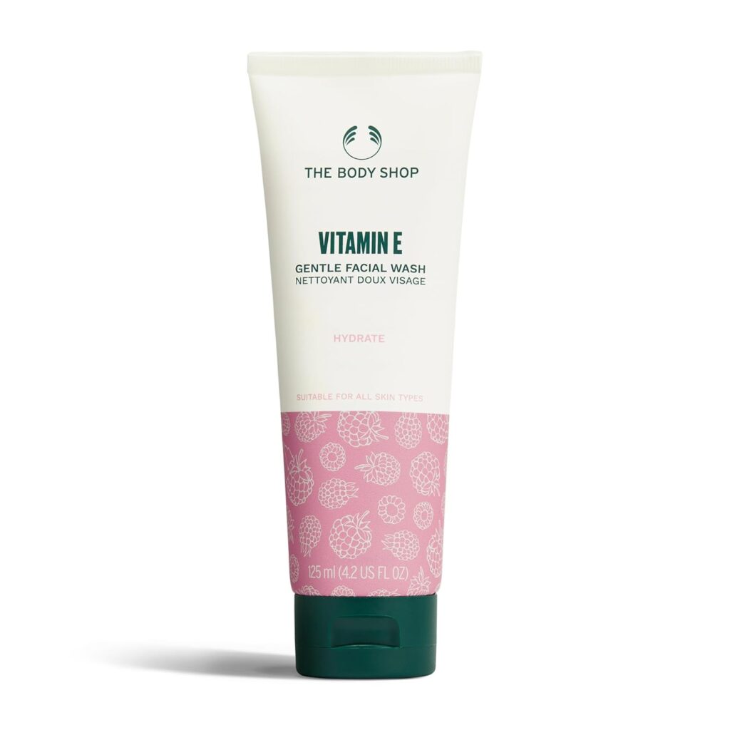 The Body Shop Vitamin E Gentle Facial Wash | Cleanses & Hydrates with Vitamin E & Raspberry Seed Oil | For All Skin Types | Non-Drying Formula | Vegetarian & Gentle | For Men & Women | 125ml