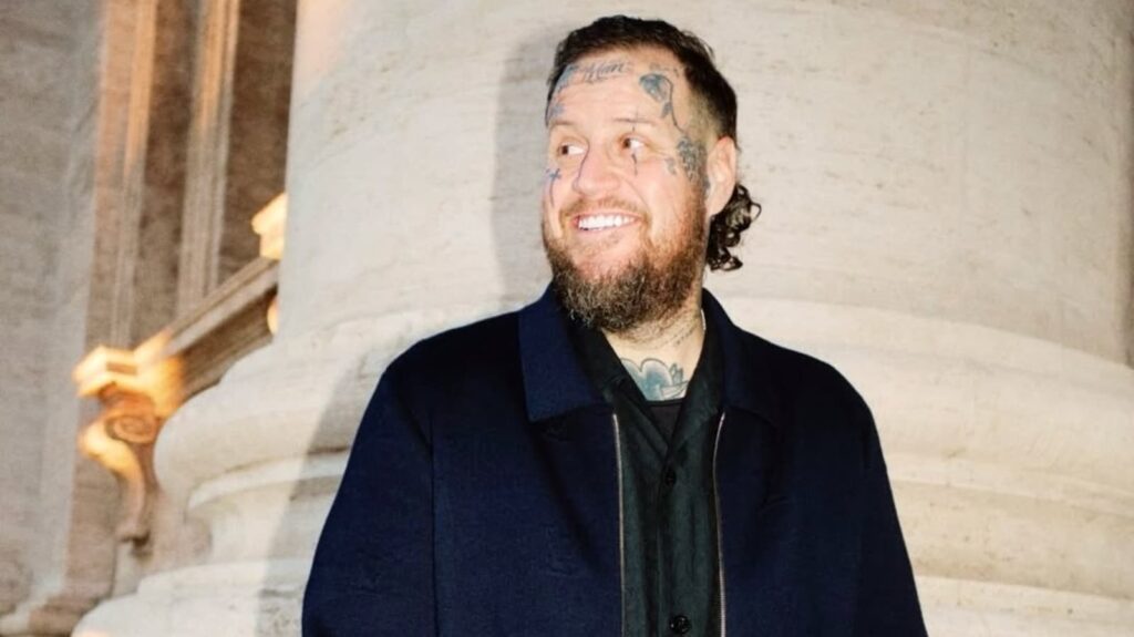Jelly Roll reveals he can finally wear Louis Vuitton after 110-lb weight loss: ‘Pray for my…’