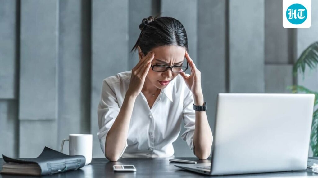 40% rise in heart diseases in metro cities: Here's what people with desk jobs must do every day