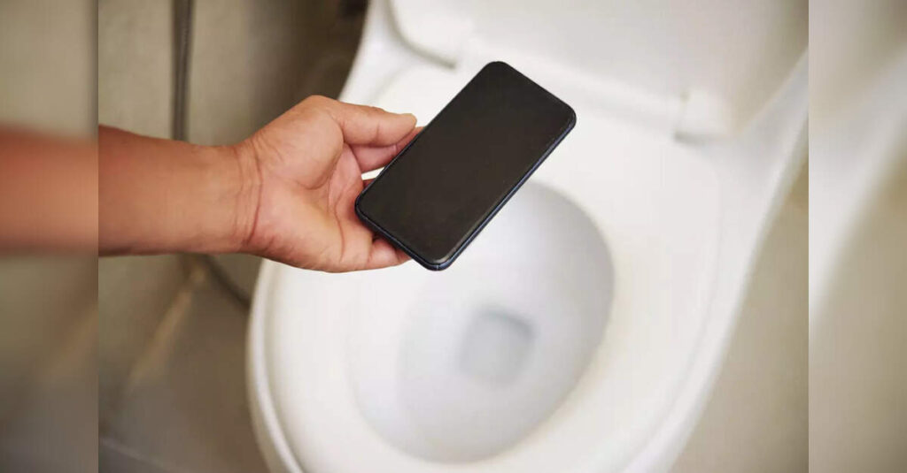 Study Reveals Scrolling on Your Phone in the Toilet Increases Hemorrhoid Risk by 46%, ETHealthworld