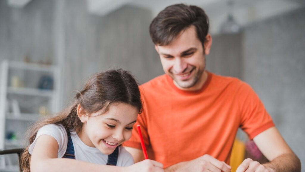 Clinical psychologist shares tips for parents to prevent burnout in school children: Non-academic days, play-rest-learn