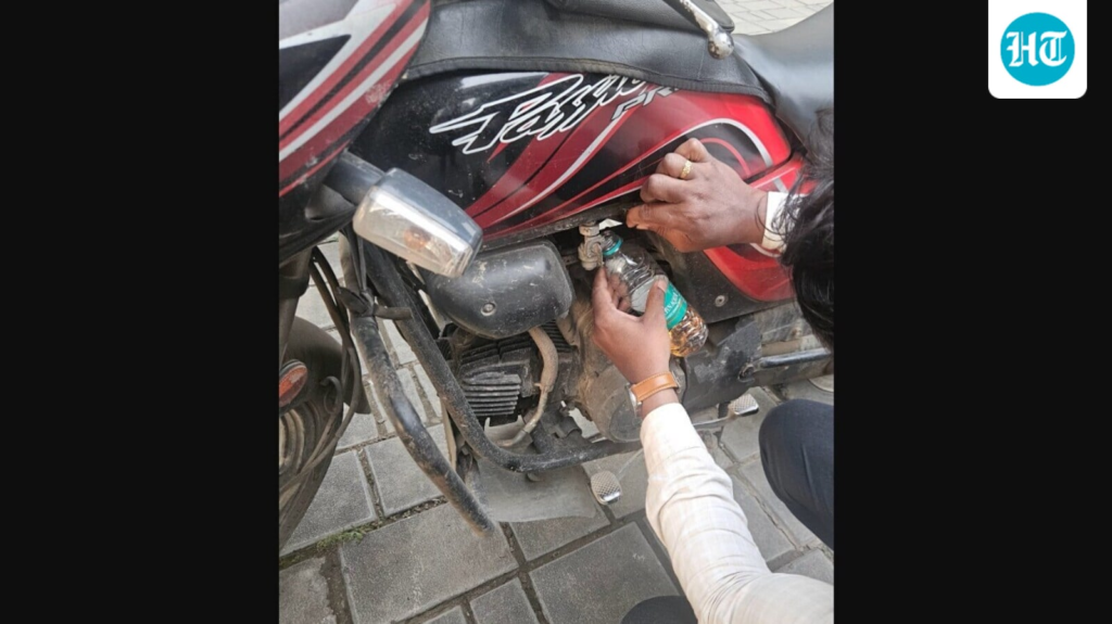 Bengaluru Rapido driver gives a stranded techie petrol from his own bike during Durga Puja