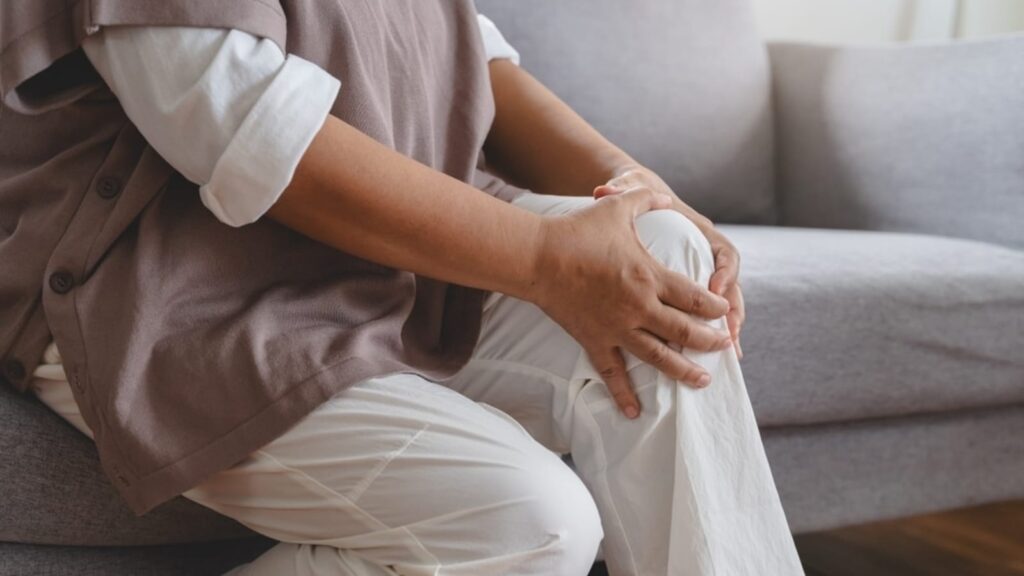 Orthopaedic surgeon recommends 6 foods to reduce arthritis pain: From omega-3-rich chia seeds to low-fat tofu