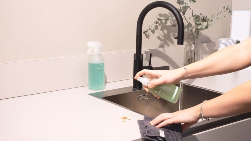 Deep cleaning for Diwali? Nutritionist shares 7 kitchen items to get rid of that are silently harming your health