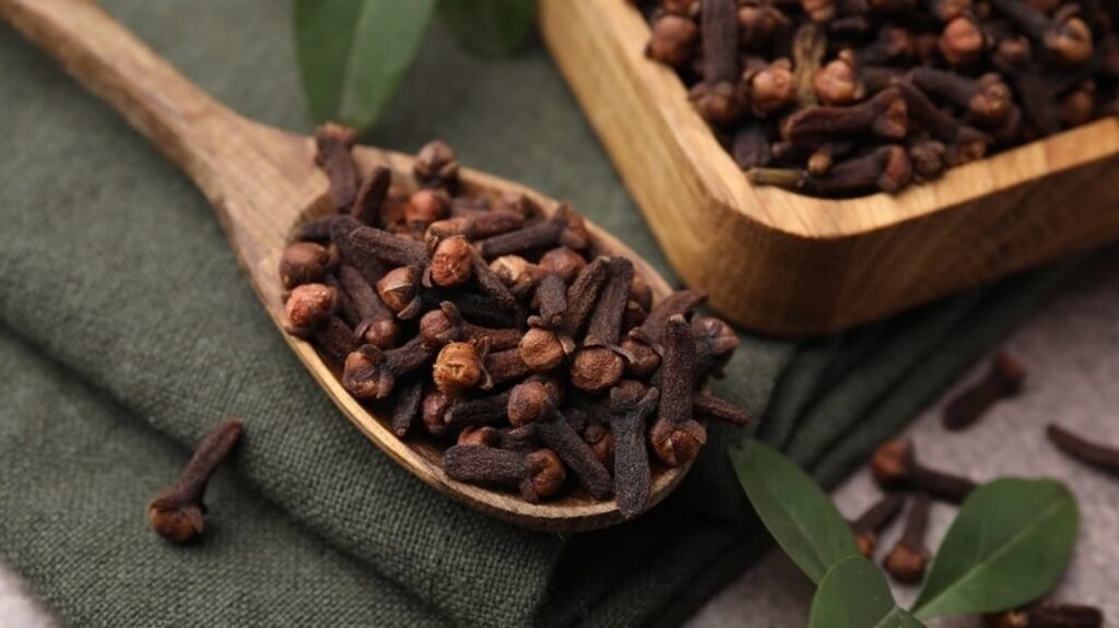 Rajkot cardiologist reveals if eating a single clove every day can improve heart health, lower cholesterol