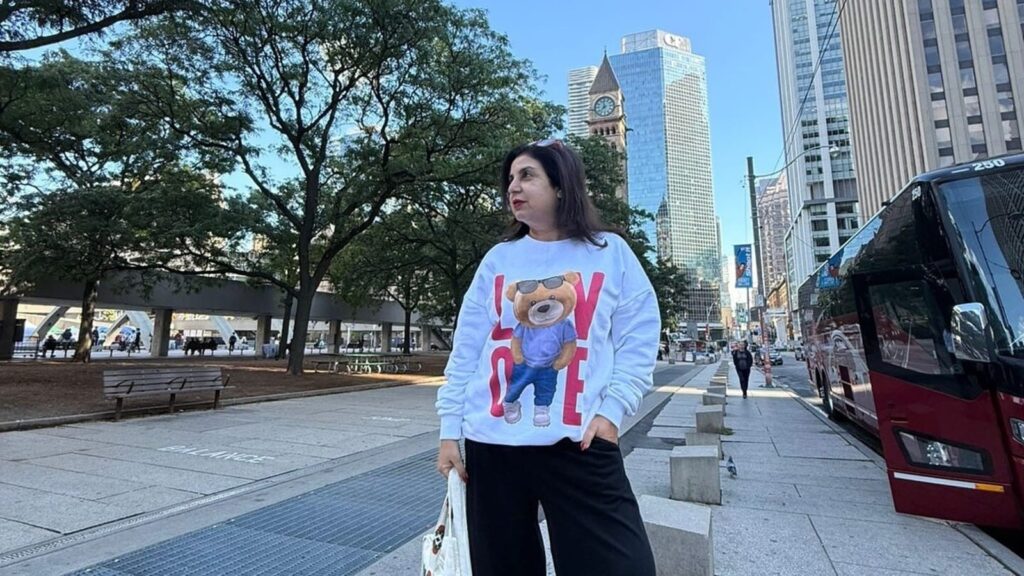 Farah Khan makes Toronto Mayor Olivia Chow dance to Om Shanti Om title track, internet impressed