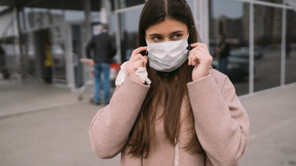 Pulmonologist reveals if masks really protect you from pollution: ‘Replace regularly if you’re exposed to…’
