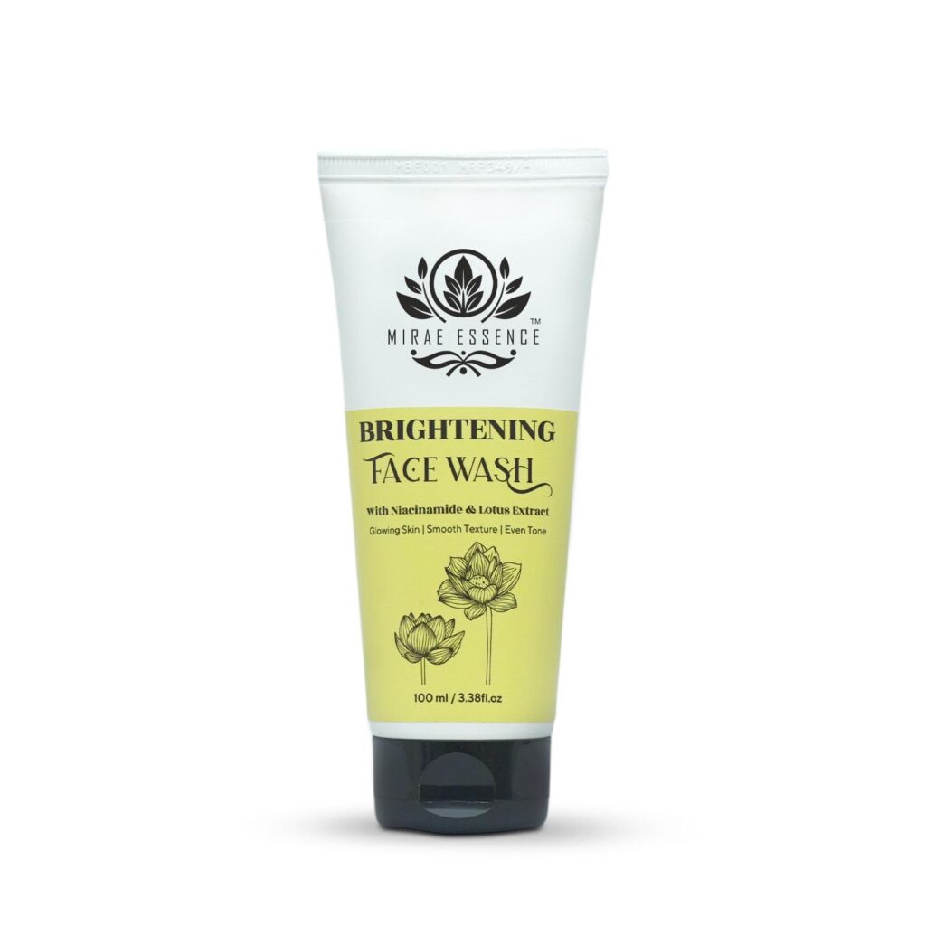 Brightening Face Wash | With Niacinamide & Lotus Extract | Glowing, Even-Toned & Smooth Skin | 100ml